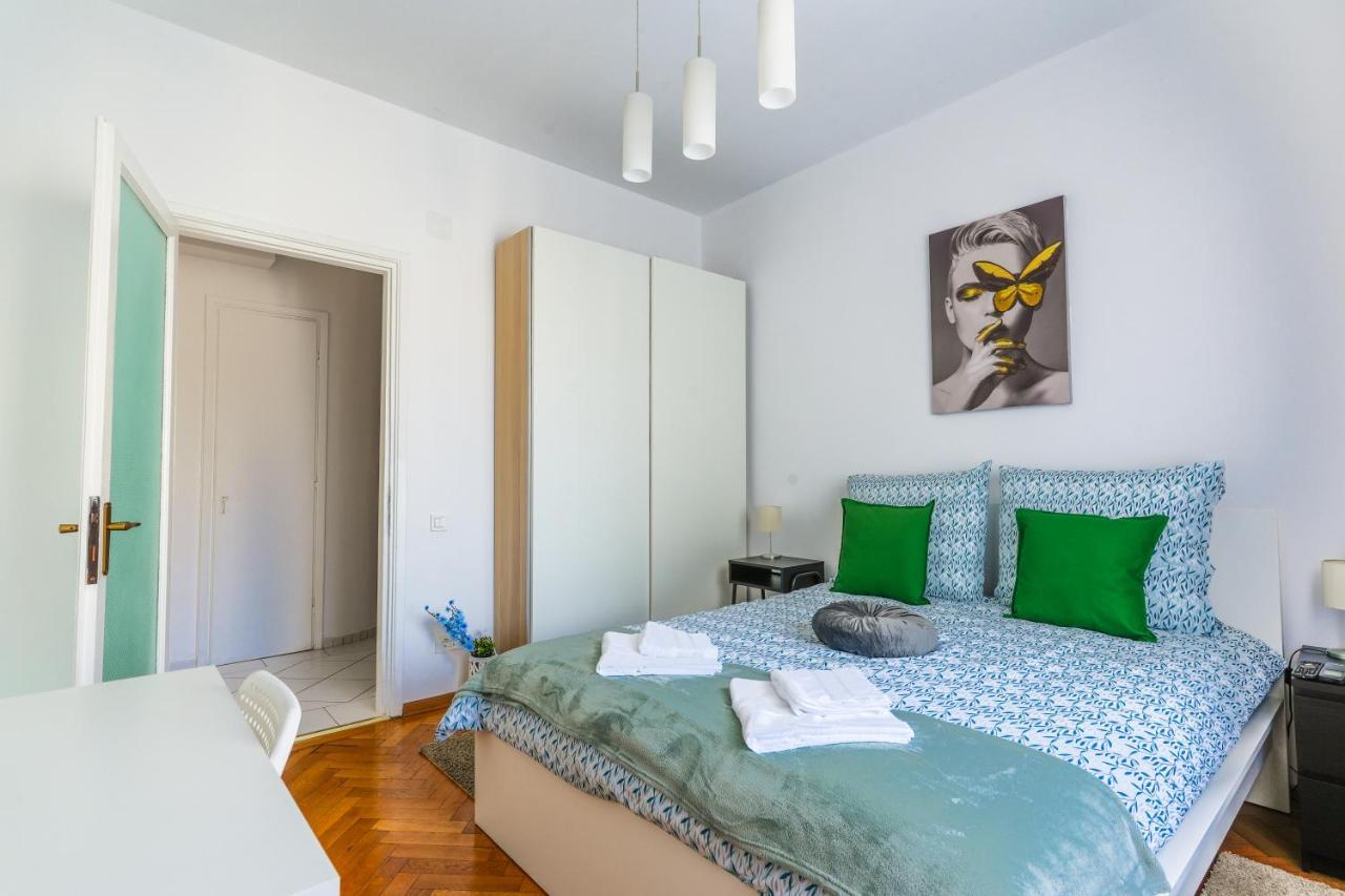 בוקרשט Ultracentral Golden Gatehouse 3 Bdrm מראה חיצוני תמונה