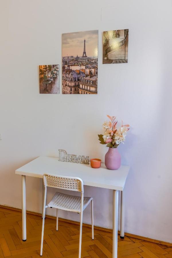בוקרשט Ultracentral Golden Gatehouse 3 Bdrm מראה חיצוני תמונה