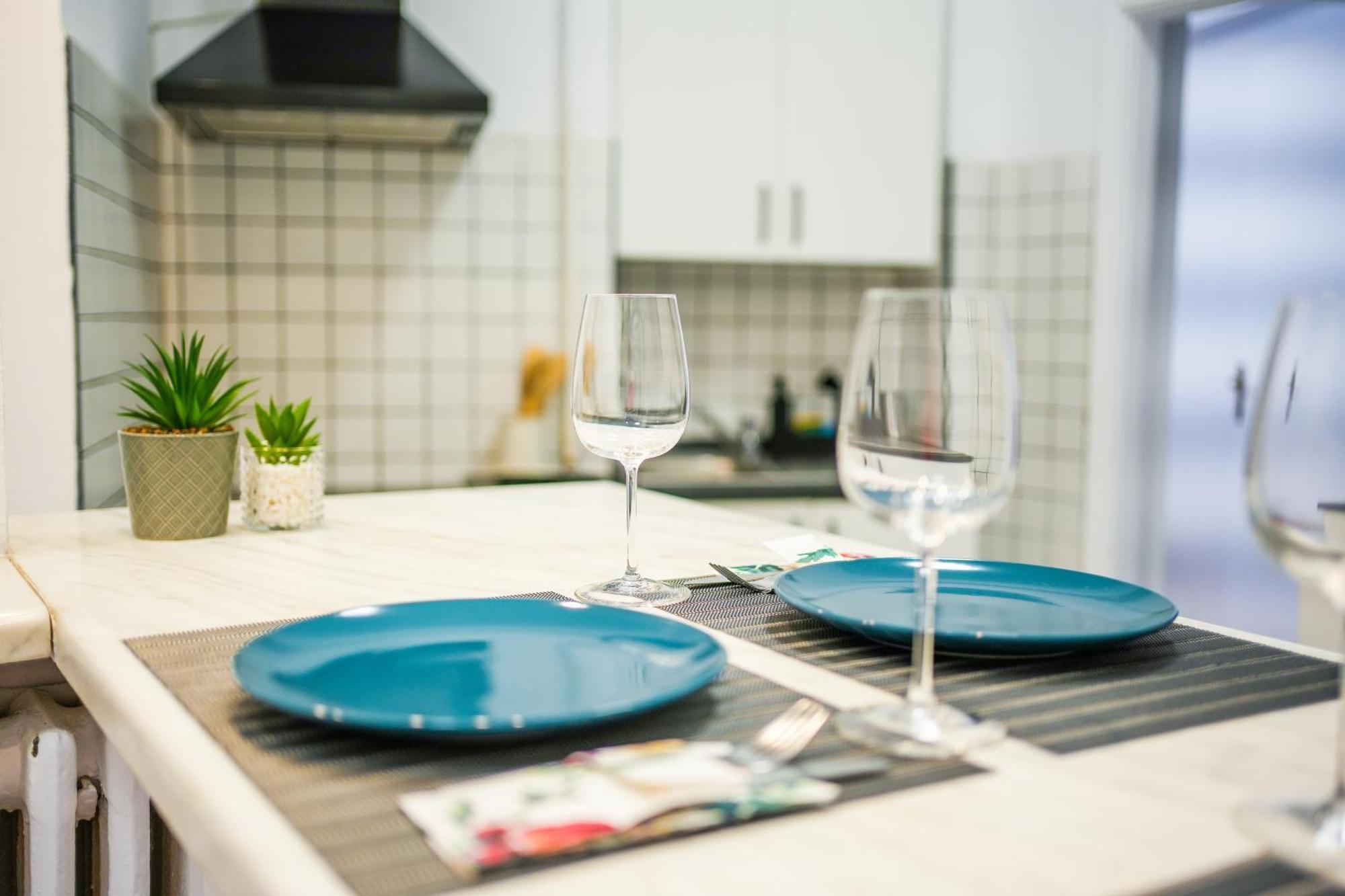 בוקרשט Ultracentral Golden Gatehouse 3 Bdrm מראה חיצוני תמונה