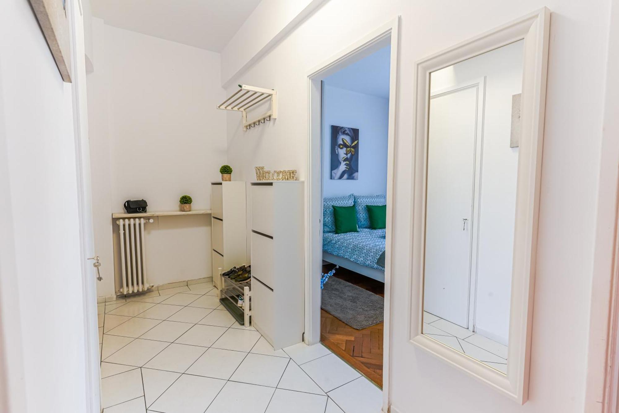 בוקרשט Ultracentral Golden Gatehouse 3 Bdrm מראה חיצוני תמונה